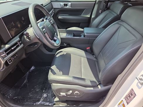 Certified 2024 Hyundai Santa Fe SEL FWD image 10