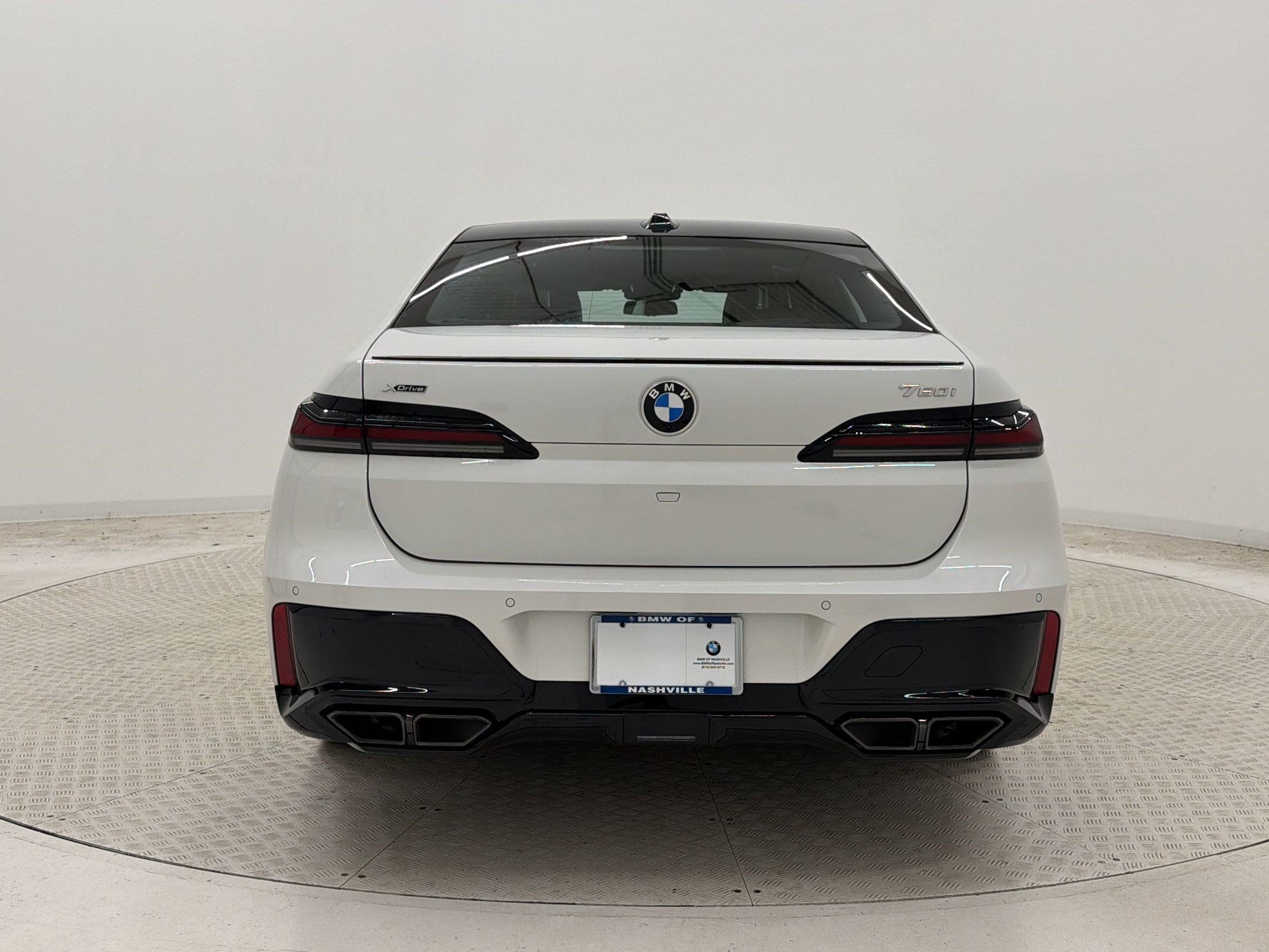 Used 2025 BMW 760i xDrive AWD/4WD image 10