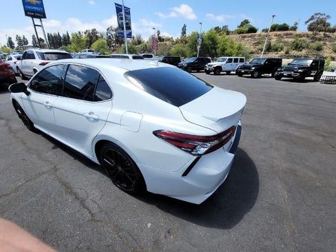 Used 2022 Toyota Camry XSE FWD image 6