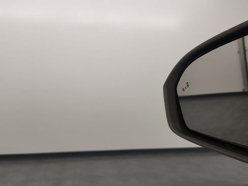 Used 2023 Lincoln Nautilus AWD image 18