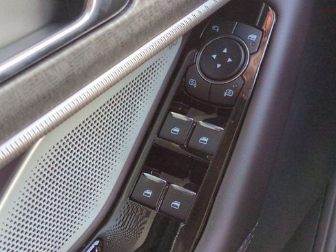 New 2026 Ford Explorer Platinum image 25