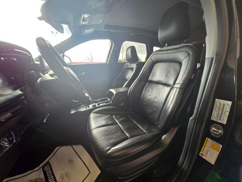 Used 2022 Lincoln Corsair Reserve w/ Equipment Group 201A image 9