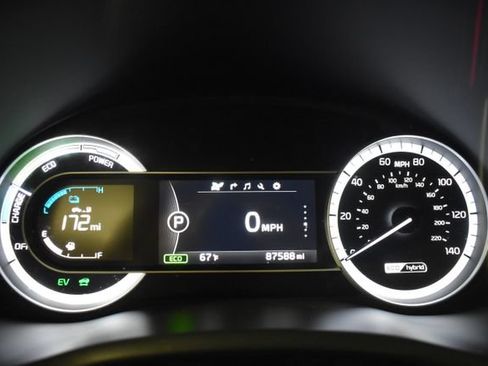 Used 2018 Kia Niro EX w/ EX Touring Graphite Edition FWD image 28