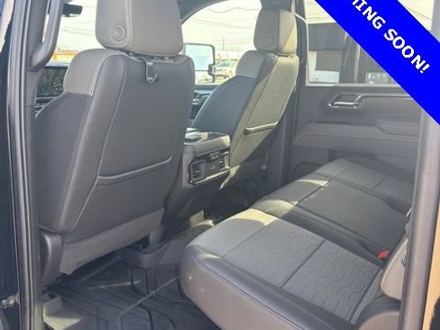 Used 2024 Chevrolet Silverado 2500 ZR2 w/ Technology Package image 13