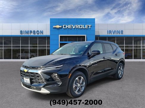 Used 2025 Chevrolet Blazer LT w/ Convenience Package image 4