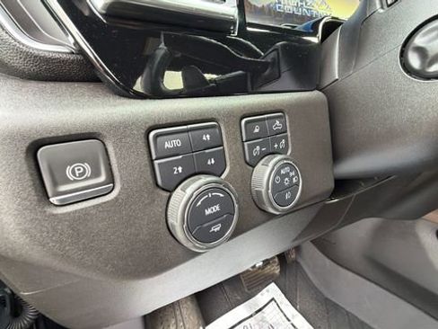 Used 2023 Chevrolet Silverado 1500 High Country w/ High Country Premium Package image 25
