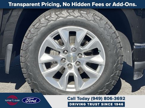 Used 2020 Chevrolet Silverado 1500 Custom w/ Custom Value Package RWD image 10