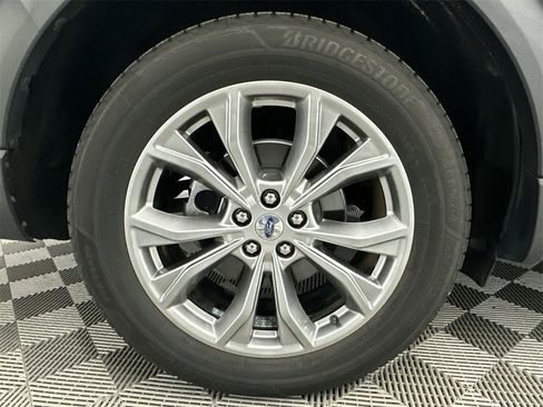 Used 2020 Ford Explorer XLT w/ Equipment Group 202A image 20