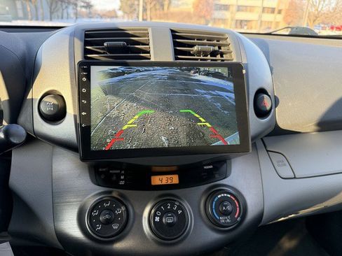 Used 2011 Toyota RAV4 4WD image 27