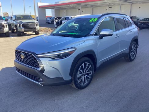 Certified 2023 Toyota Corolla Cross XLE w/ Convenience Package image 4