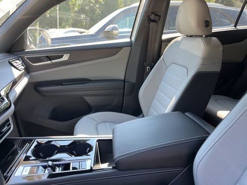 New 2026 Volkswagen Atlas Cross Sport SEL image 10