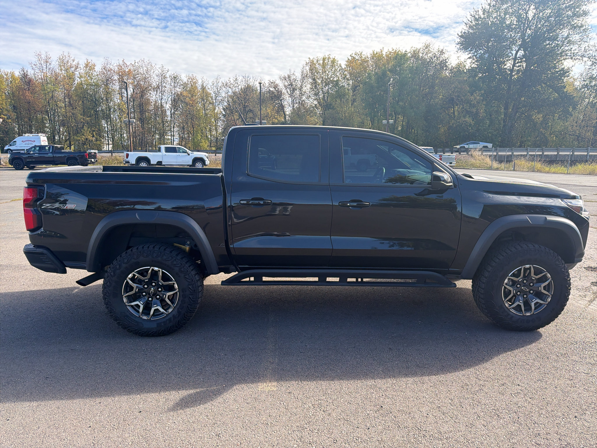 Used 2023 Chevrolet Colorado ZR2 w/ ZR2 Convenience Package III AWD/4WD image 6