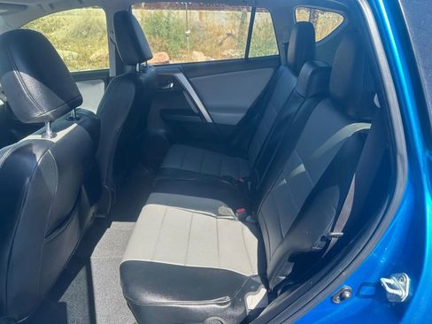 Used 2017 Toyota RAV4 XLE image 15