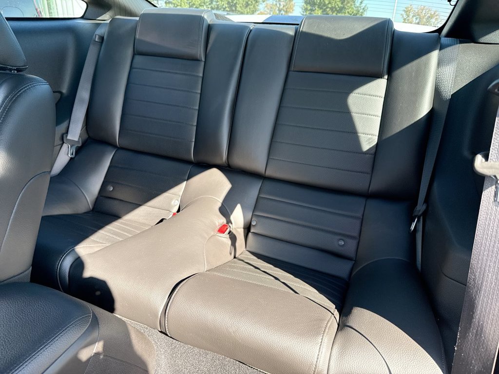 Used 2009 Ford Mustang Shelby GT500 RWD image 22