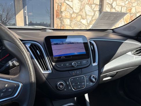 Used 2023 Chevrolet Malibu LT image 39