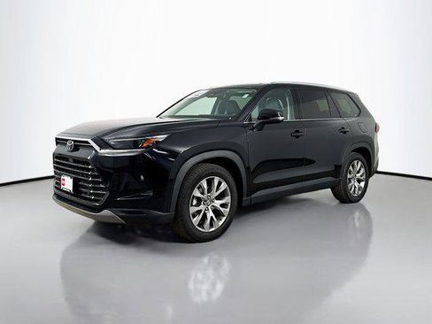 Certified 2025 Toyota Grand Highlander AWD image 3