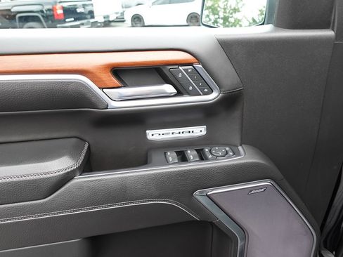 Used 2023 GMC Sierra 1500 Denali w/ Denali Reserve Package AWD/4WD image 19