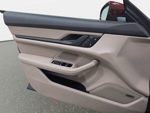 Used 2022 Porsche Taycan Base image 26