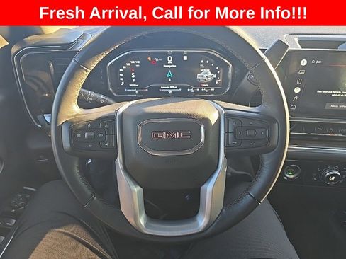 Used 2022 GMC Sierra 1500 Elevation image 4