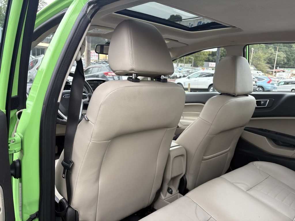 Used 2014 Ford Fiesta Titanium FWD image 13