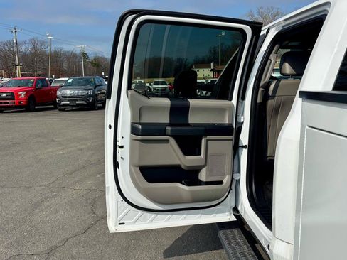 Used 2019 Ford F250 XL w/ Power Equipment Group RWD image 17