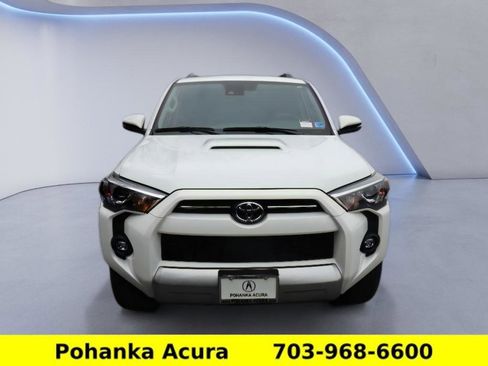 Used 2024 Toyota 4Runner TRD Off-Road Premium AWD/4WD image 2
