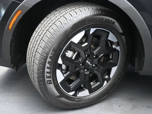 Used 2024 Kia Sorento S FWD image 22