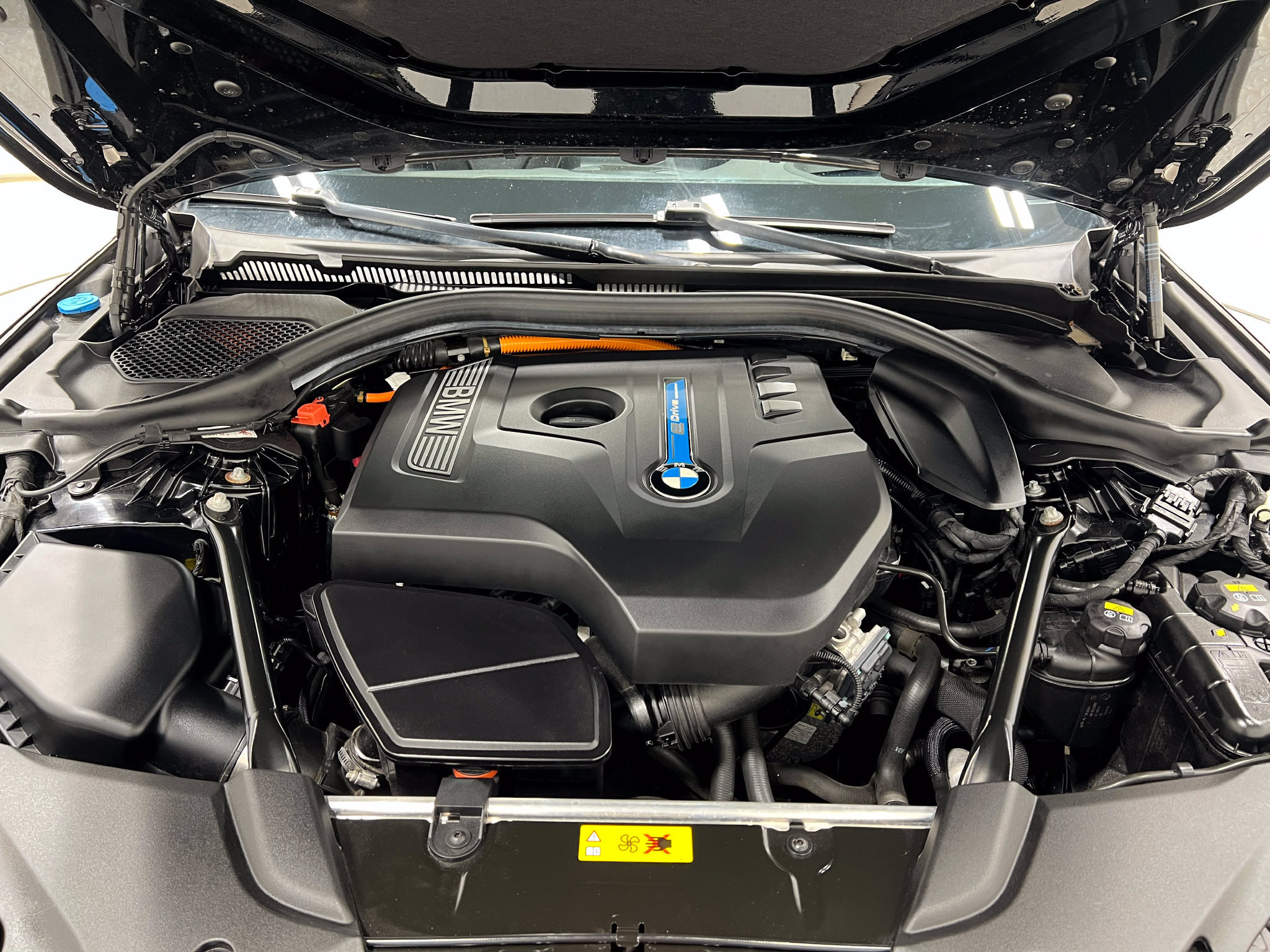 Used 2018 BMW 530e xDrive AWD/4WD image 28
