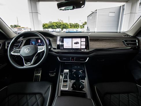 New 2026 Volkswagen Atlas SEL Premium R-Line AWD/4WD image 34