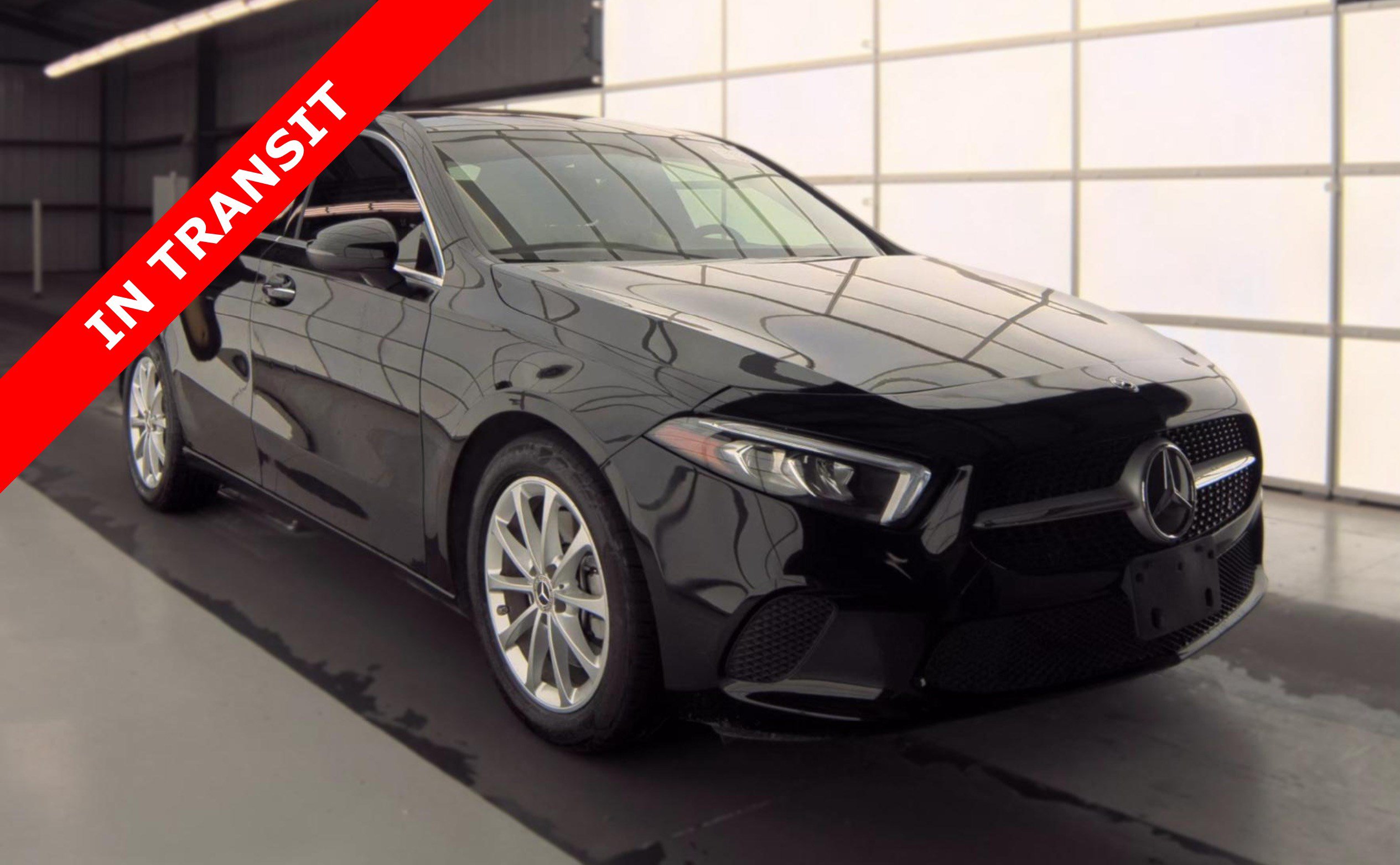 Used 2020 Mercedes-Benz A 220 4MATIC w/ Premium Package image 5