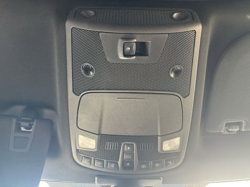 Used 2016 Ford F150 Platinum w/ Equipment Group 701A Luxury image 32