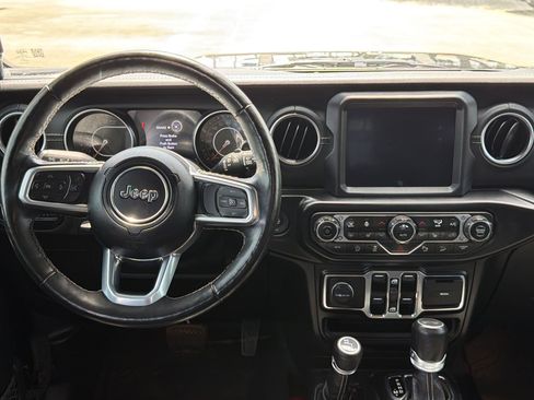 Used 2021 Jeep Wrangler Unlimited Sahara AWD/4WD image 26