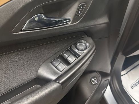 Used 2023 Chevrolet TrailBlazer ACTIV w/ Sun and Liftgate Package image 11