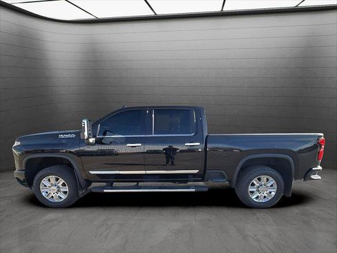 Used 2025 Chevrolet Silverado 2500 High Country w/ High Country Premium Package image 24