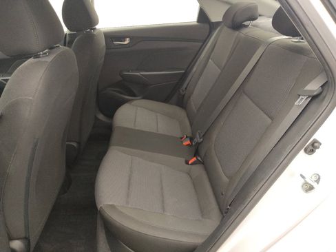 Used 2022 Hyundai Accent SE FWD image 18