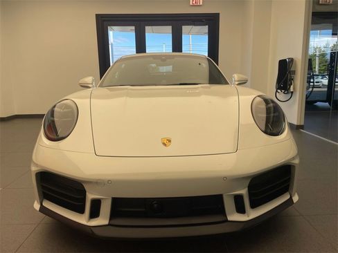 Certified 2025 Porsche 911 Carrera image 24