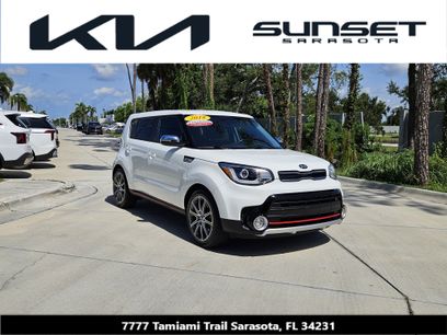 Certified 2018 Kia Soul ! w/ Tech Package