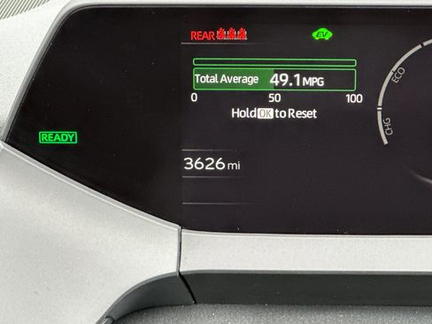 Used 2024 Toyota Prius LE image 27