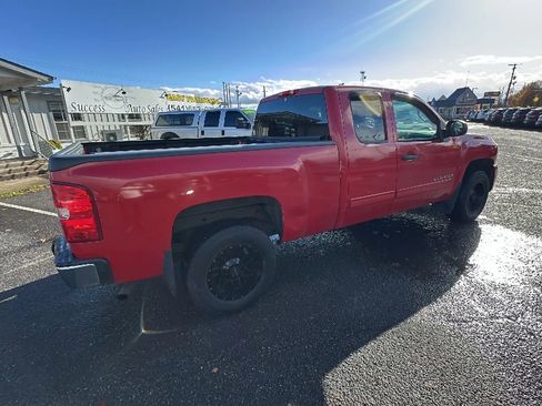 Used 2010 Chevrolet Silverado 1500 LS image 3