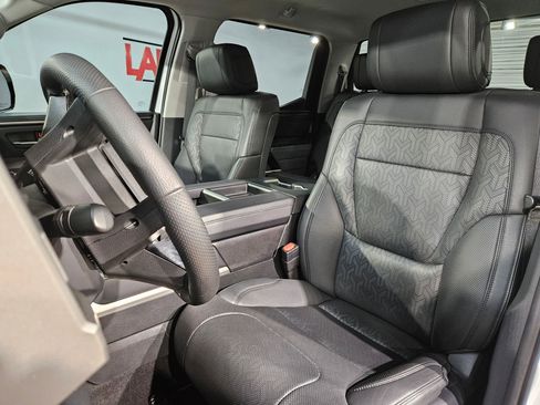 Used 2023 Toyota Tundra Limited image 24