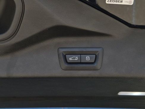 Used 2025 BMW X5 sDrive40i w/ Premium Package RWD image 9