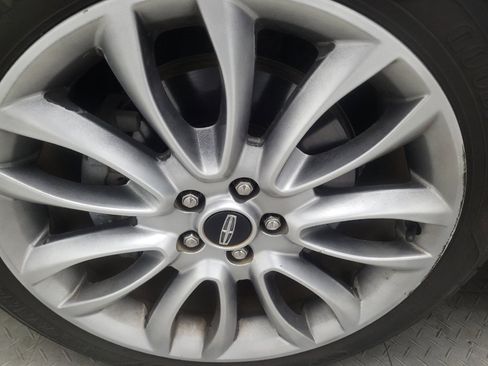 Used 2017 Lincoln MKC Reserve FWD image 31