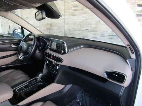 Used 2019 Hyundai Santa Fe FWD image 11