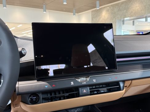 New 2026 Lexus ES 350e FWD image 25