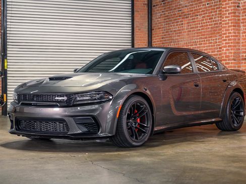 Used 2020 Dodge Charger SRT Hellcat w/ Harman/Kardon Audio Group RWD image 14