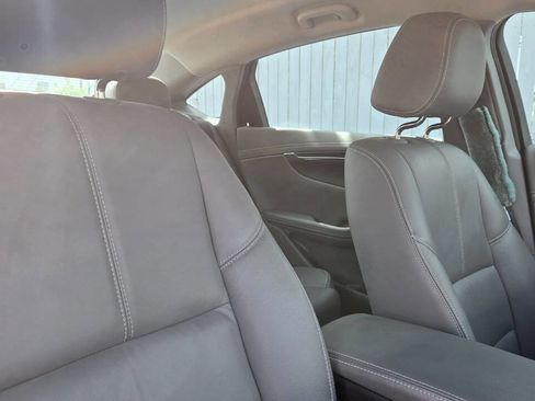 Used 2017 Chevrolet Impala LT w/ Leather Package image 16