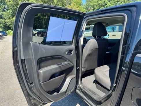 Used 2020 Chevrolet Colorado LT RWD image 14