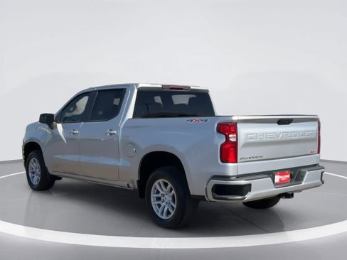 Used 2022 Chevrolet Silverado 1500 RST AWD/4WD image 6