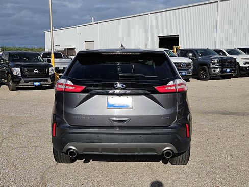 Used 2024 Ford Edge Titanium image 7