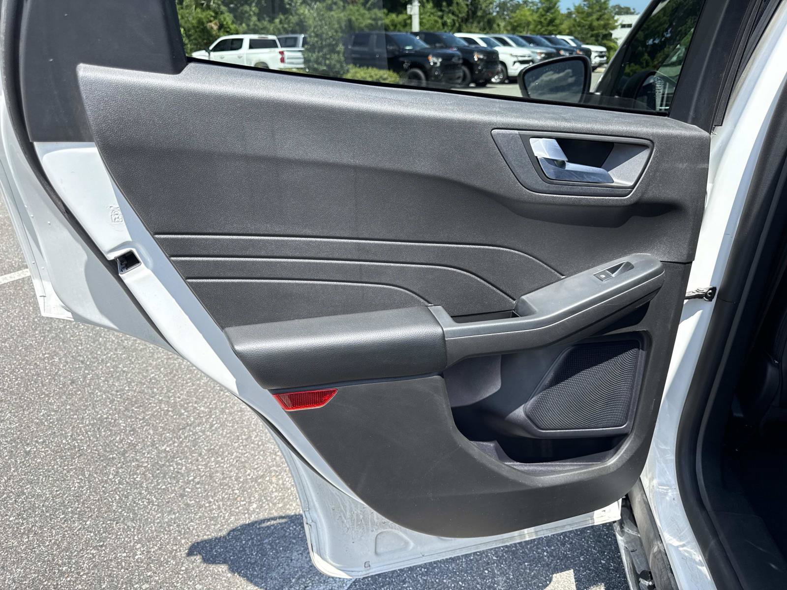 Used 2024 Ford Escape ST-Line w/ Tech Pack #1 FWD image 9